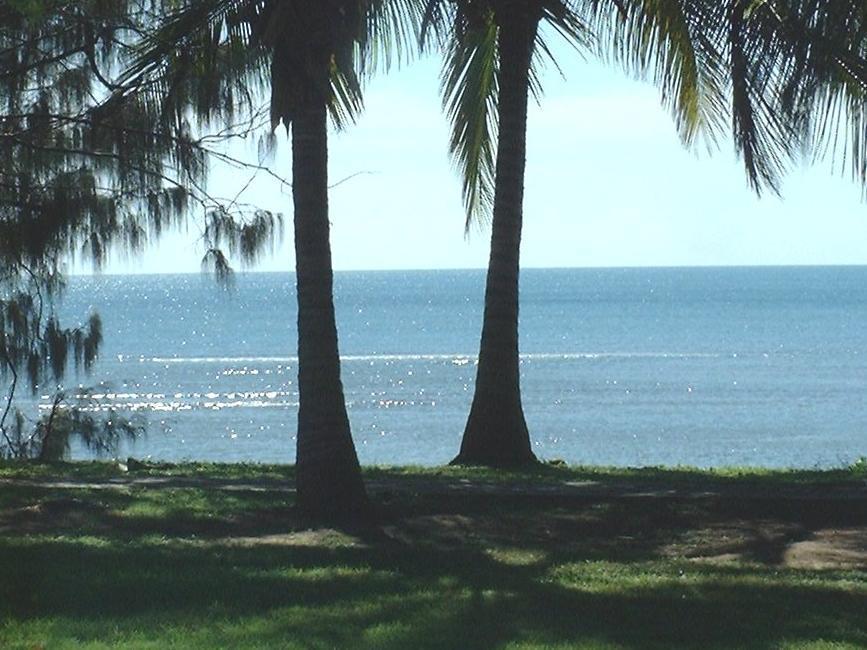 Beachside Holiday Units Bowen Exterior foto