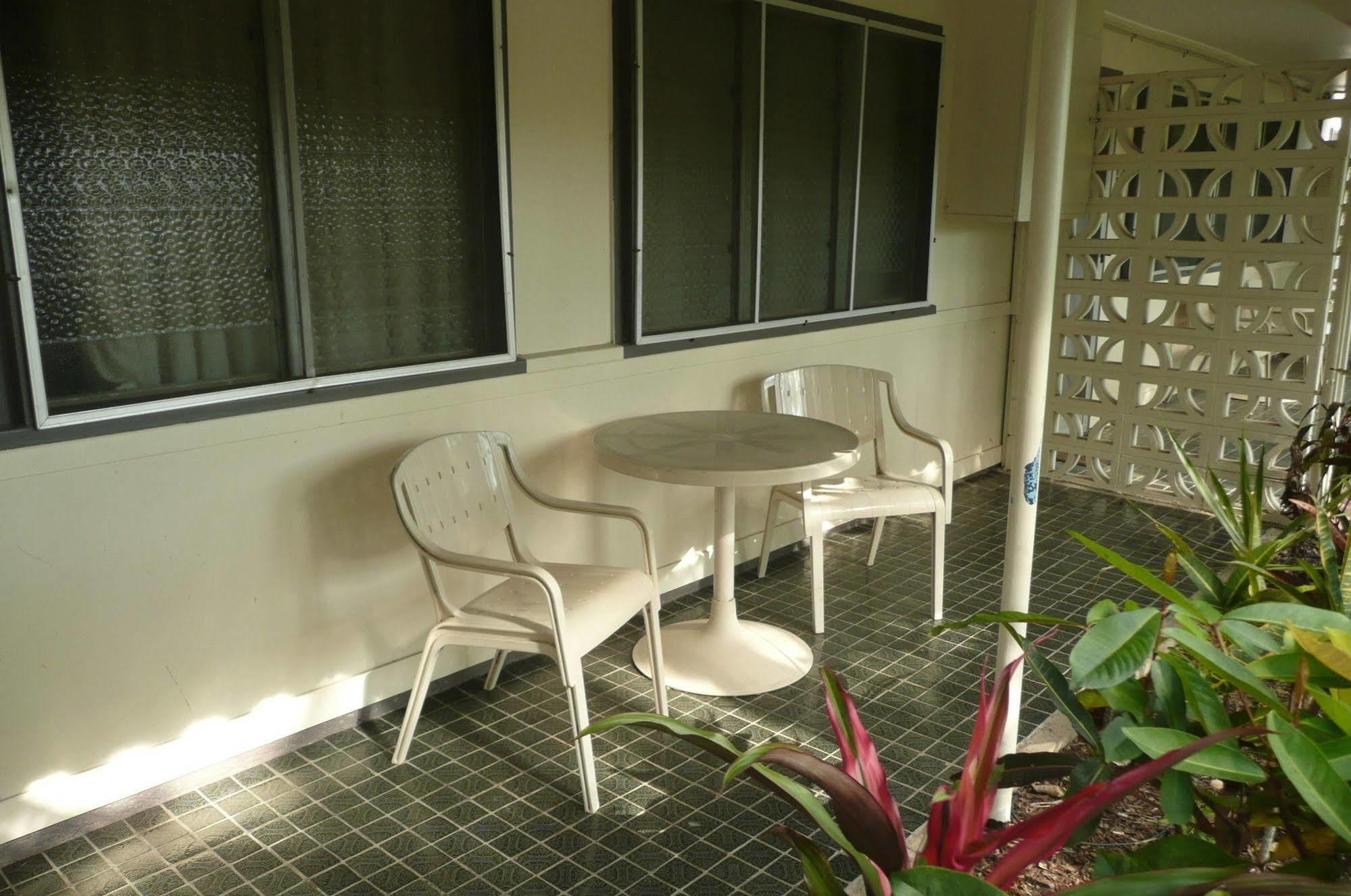 Beachside Holiday Units Bowen Exterior foto